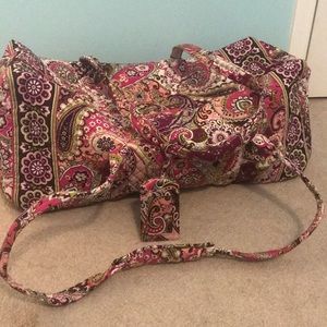Very Bradley Large Duffle In Very Berry Paisley